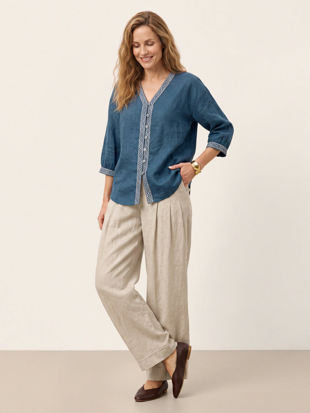 100% Linen Geometric Trim V-Neck Shirt SORAYA