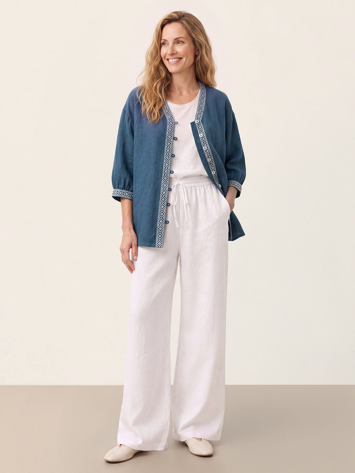 100% Linen Geometric Trim V-Neck Shirt SORAYA