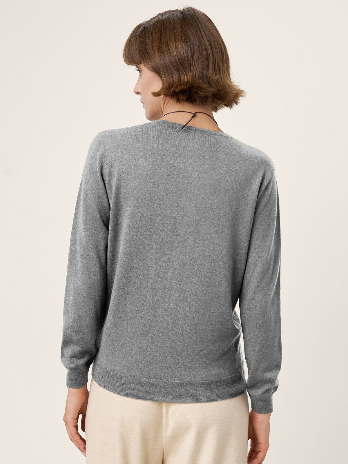 100% Extra-Fine Merino Wool Essential Crew Neck Knit Sweater BRIDGET